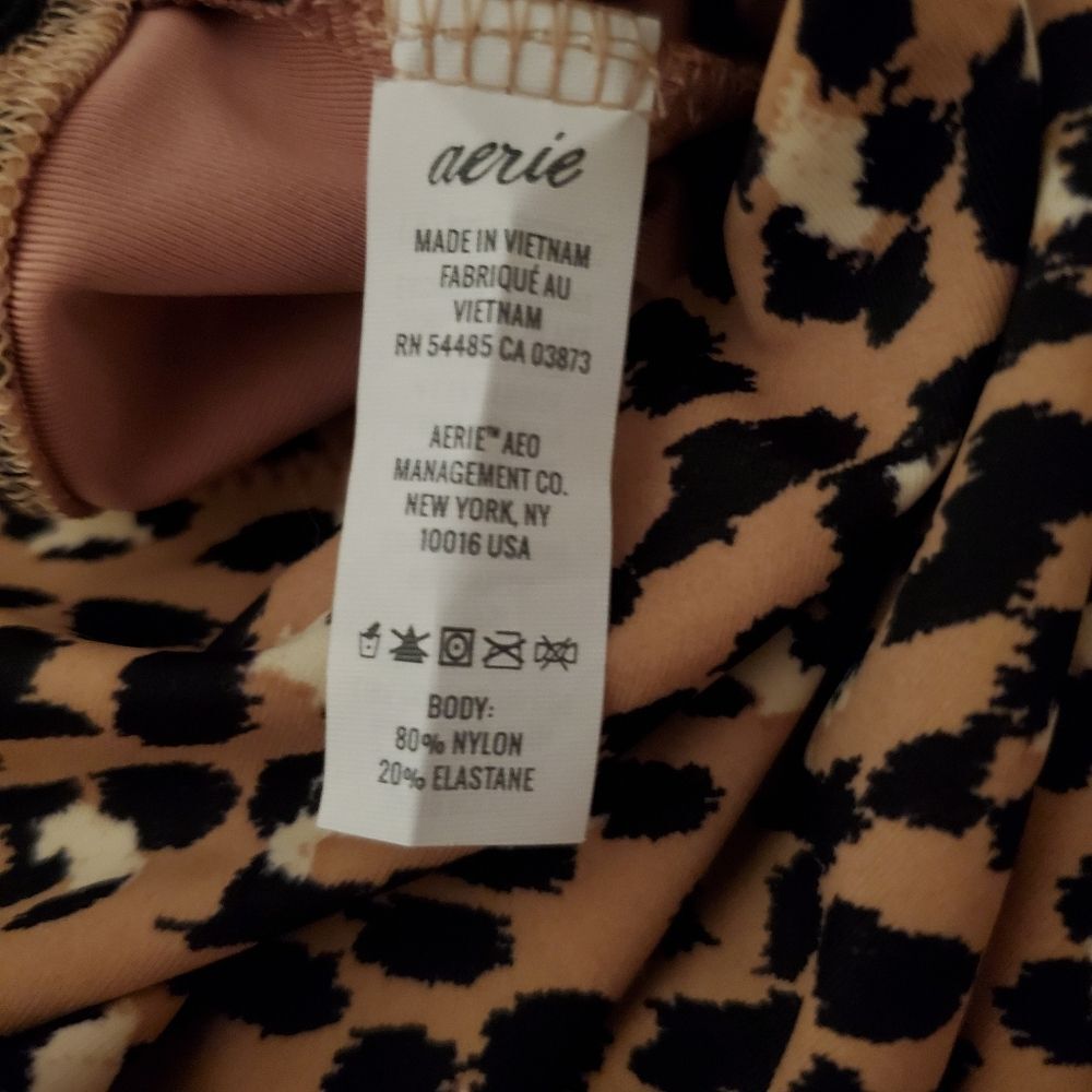 NWT Aerie Wrap Full Coverage One Piece Leopard Print Swimsuit Size S - Picture 13 of 15